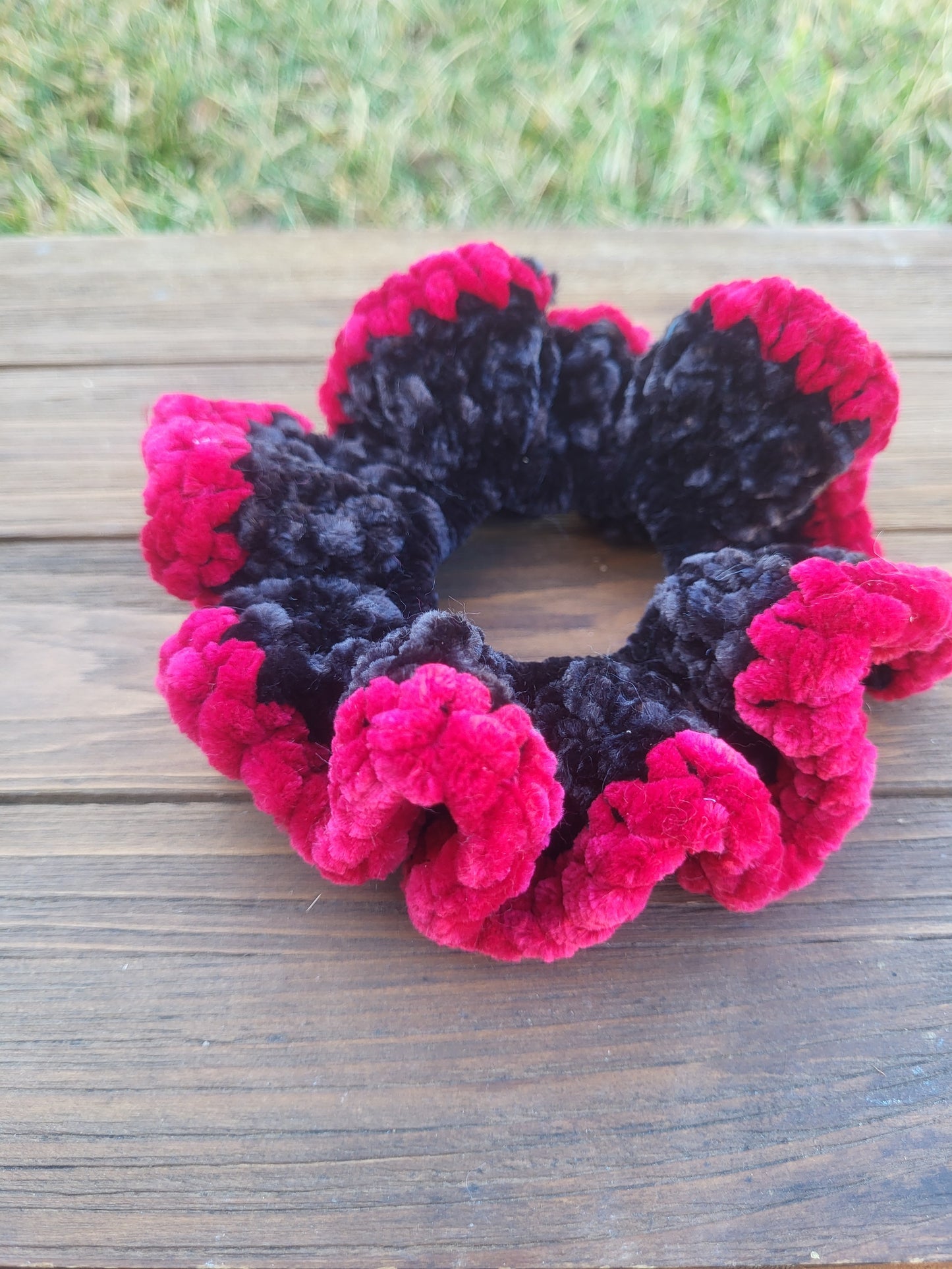 Black and Red Scrunchie
